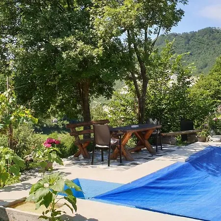 Nyaraló Holiday Kraljica *